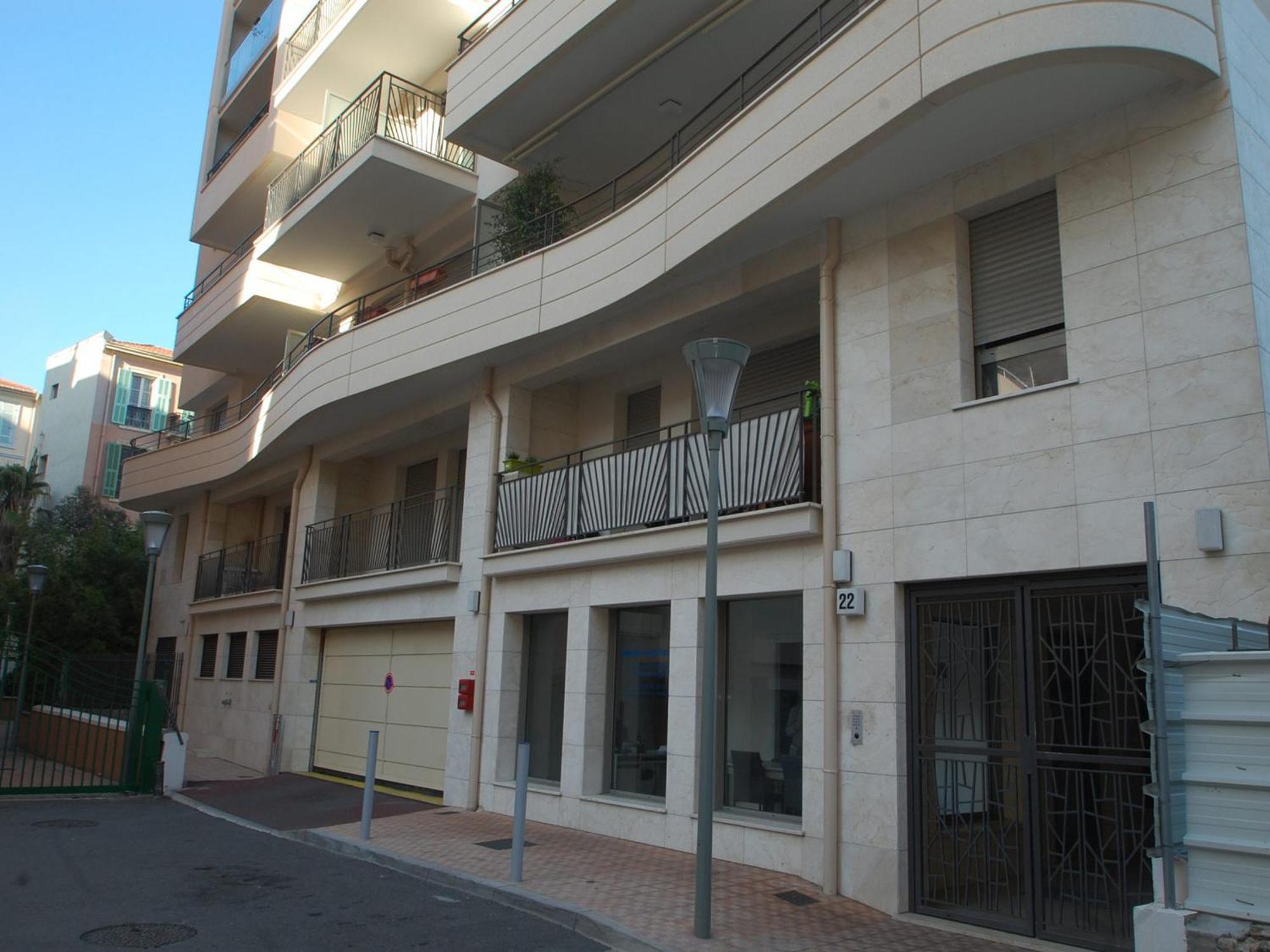 Charmant 2P Moderne Avec Terrasse, Parking Prive, En Plein Centre De Menton, A 2 Pas De La Mer - Fr-1-196-200 Kültér fotó